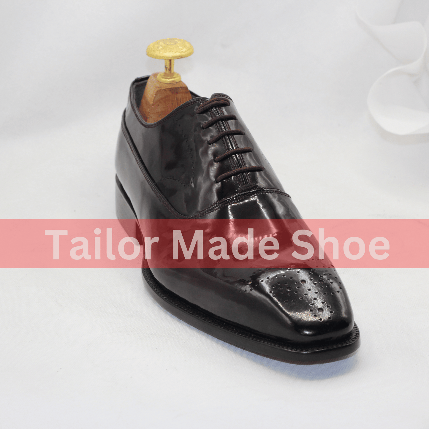 Men's Burgundy Patent Leather Oxford Shoes – Classic Elegance ustom-Made Burgundy Oxford Shoes – Luxury Men's Footwear