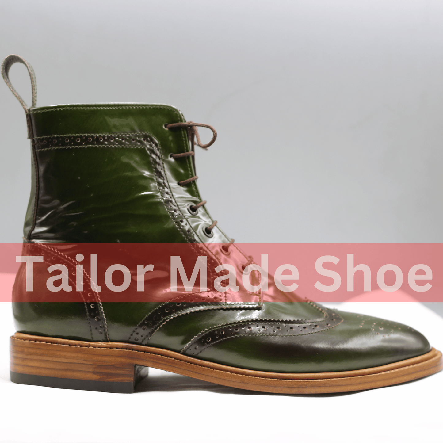 High-Quality Wingtip Brogue Boots in Glossy Green Leather Handmade Green Leather Brogue Boots – Classic Wingtip Design