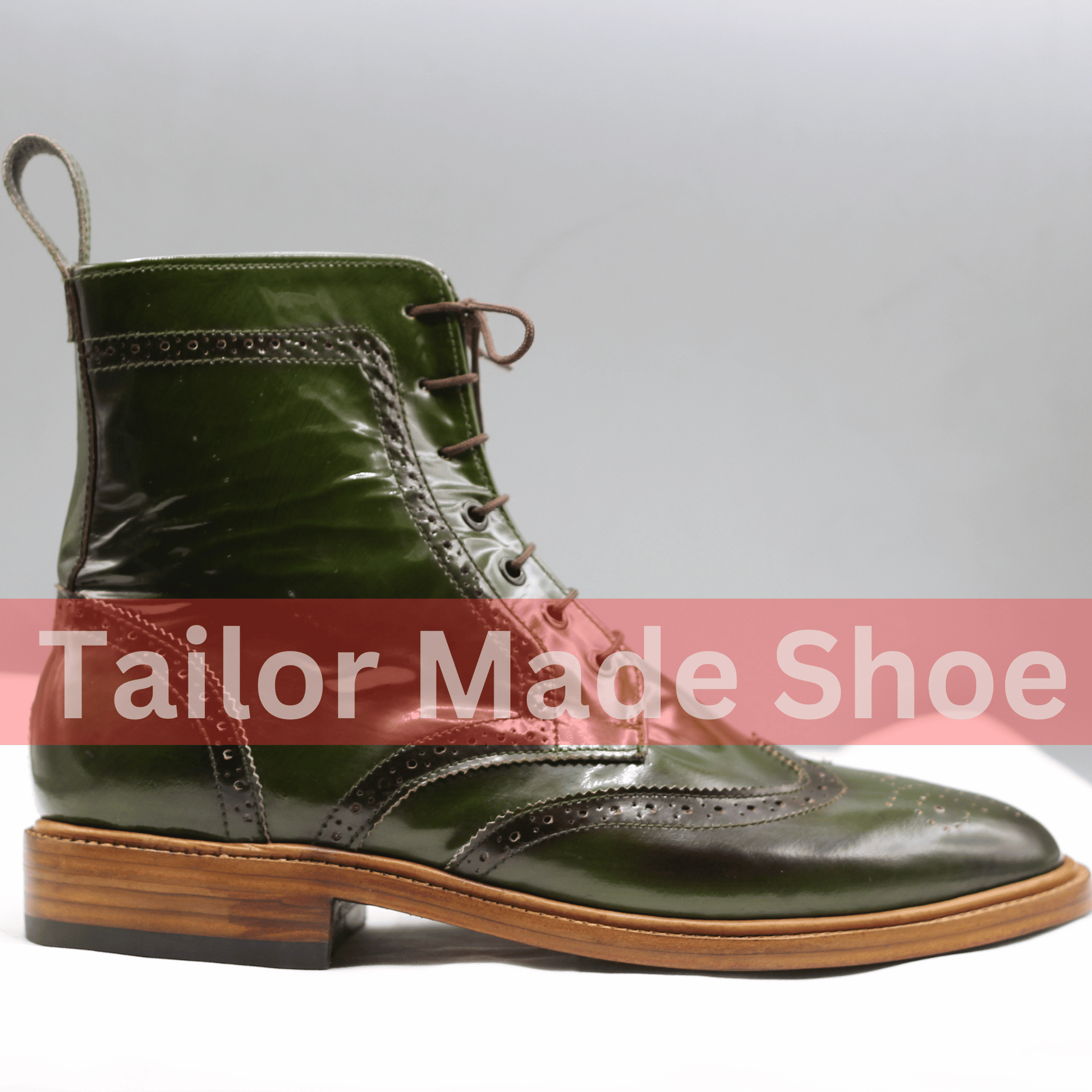 High-Quality Wingtip Brogue Boots in Glossy Green Leather Handmade Green Leather Brogue Boots – Classic Wingtip Design